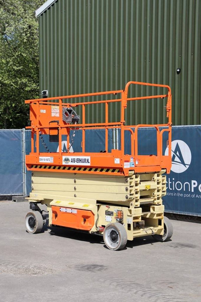 JLG 3246 ES - Scissor lift: picture 3 JLG 3246 ES - Scissor lift: picture 3