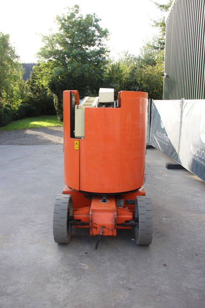 JLG E300AJP - Articulated boom: picture 4 JLG E300AJP - Articulated boom: picture 4