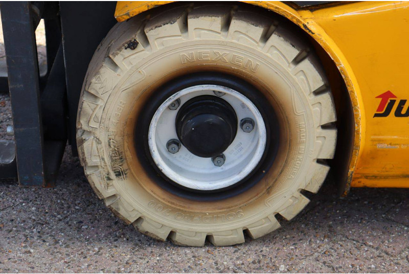 Electric forklift Jungheinrich: picture 15