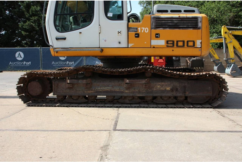 Crawler excavator Liebherr R 900 C Litronic: picture 20