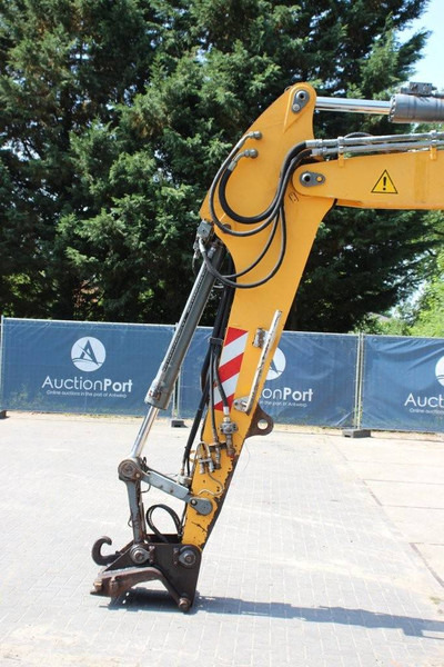 Crawler excavator Liebherr R 900 C Litronic: picture 10