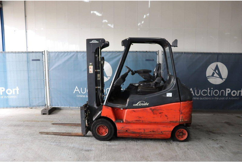 Linde E25/02 - Electric forklift: picture 2 Linde E25/02 - Electric forklift: picture 2