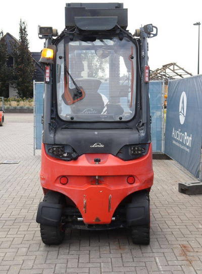 Linde E40HL-01/600 - Electric forklift: picture 5 Linde E40HL-01/600 - Electric forklift: picture 5