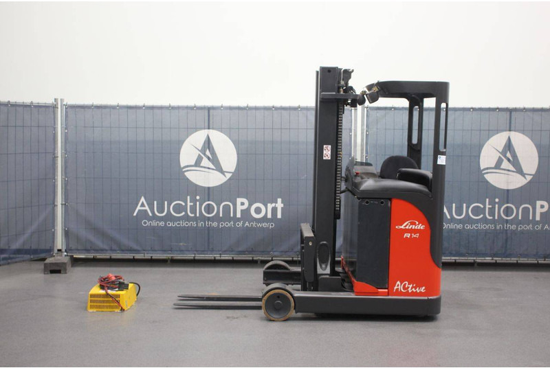 Linde R14 - Reach truck: picture 2 Linde R14 - Reach truck: picture 2