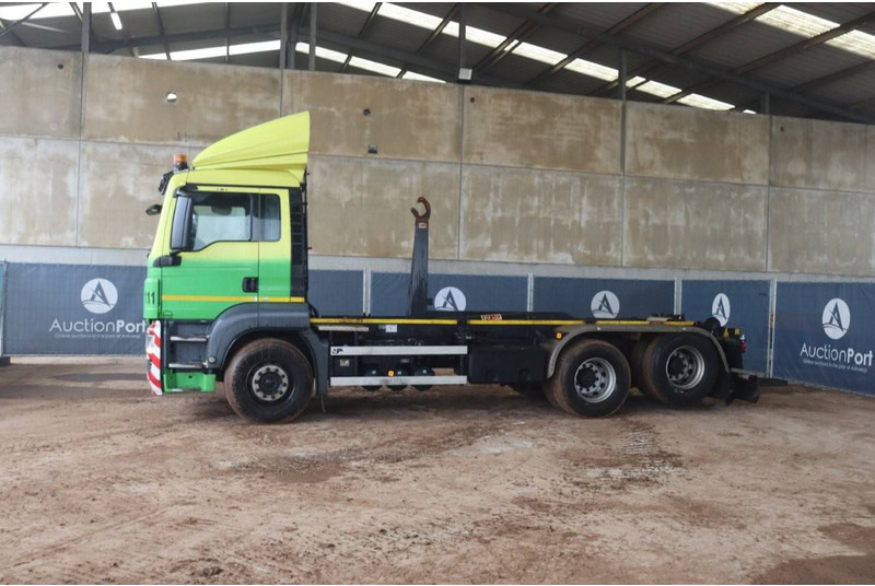 MAN TGS 28.360 - Hook lift truck: picture 1 MAN TGS 28.360 - Hook lift truck: picture 1