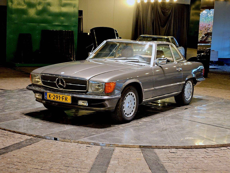 Mercedes-Benz 500-serie 560 SL - Car: picture 1 Mercedes-Benz 500-serie 560 SL - Car: picture 1