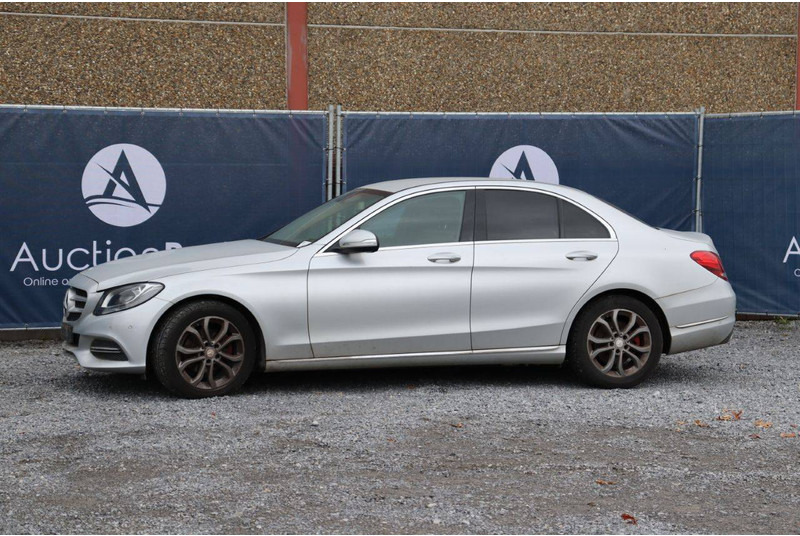 Mercedes-Benz C-Klasse 200 - Sedan: picture 1 Mercedes-Benz C-Klasse 200 - Sedan: picture 1