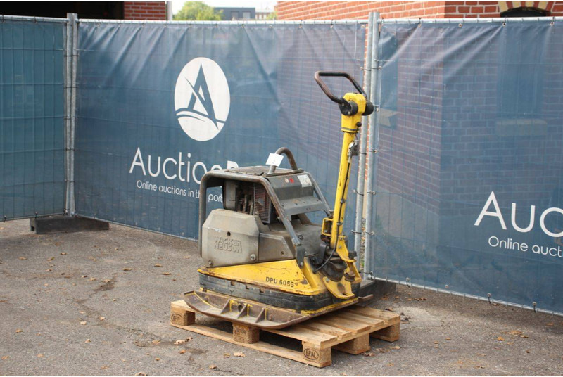 Neuson DPU 6055 - Vibratory plate: picture 3 Neuson DPU 6055 - Vibratory plate: picture 3