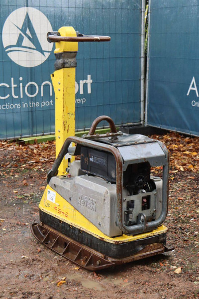 Neuson DPU5545 - Vibratory plate: picture 3 Neuson DPU5545 - Vibratory plate: picture 3