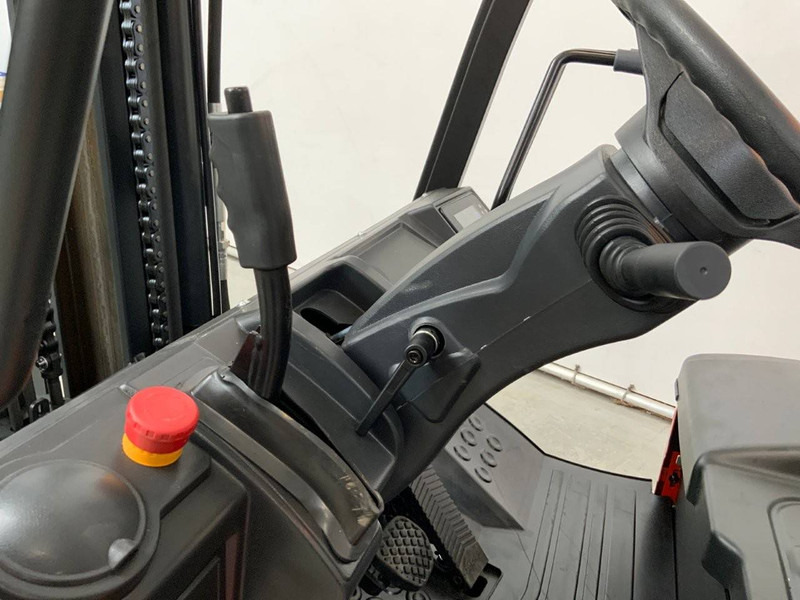 Electric forklift Noblelift Q25: picture 7