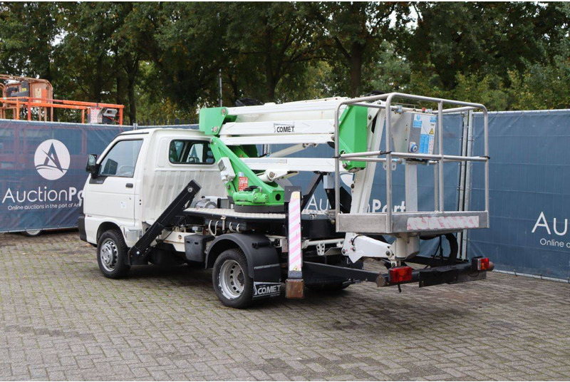 Piaggio Porter Maxxi - Truck mounted aerial platform: picture 4 Piaggio Porter Maxxi - Truck mounted aerial platform: picture 4