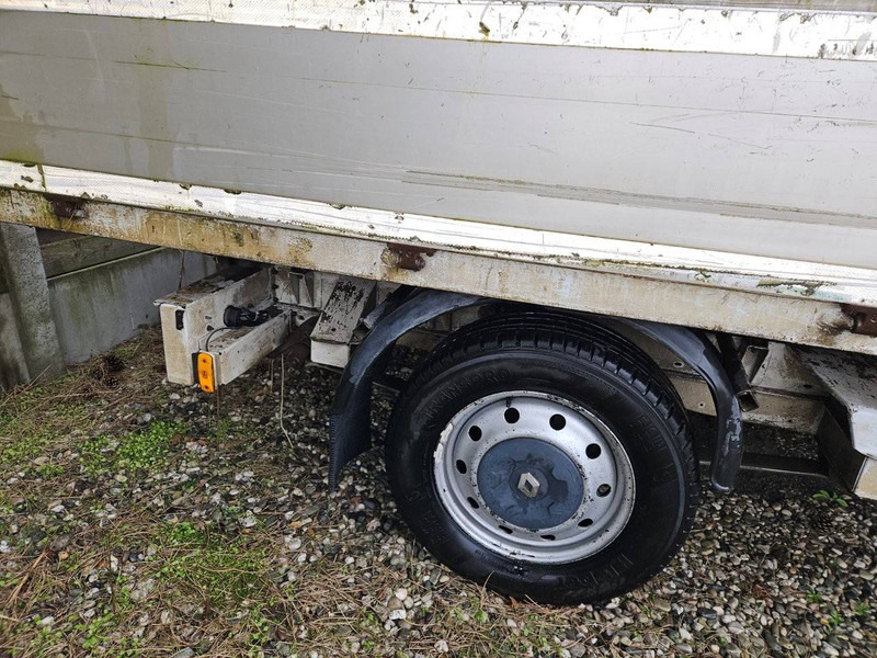 Renault Master (II - phase 3) 2.5 dCi (kipper met 'extra cargo-space') - Box van: picture 5 Renault Master (II - phase 3) 2.5 dCi (kipper met 'extra cargo-space') - Box van: picture 5
