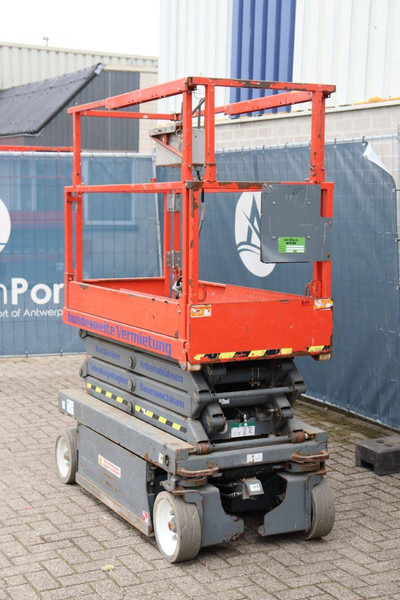 Skyjack SJ III 3219 - Scissor lift: picture 4 Skyjack SJ III 3219 - Scissor lift: picture 4