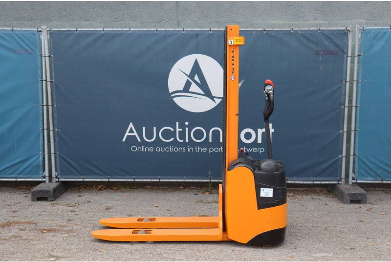 Still EGV 10 - Stacker: picture 2 Still EGV 10 - Stacker: picture 2