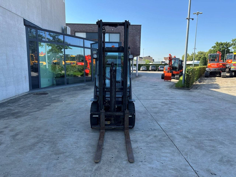 Toyota 02-8FDF20 - Diesel forklift: picture 2 Toyota 02-8FDF20 - Diesel forklift: picture 2