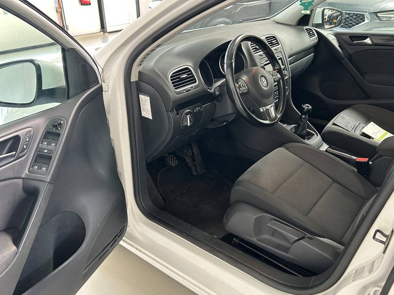 Sedan Volkswagen GOLF 1.6 TDI HIGHLINE: picture 8