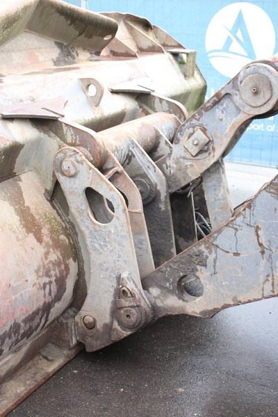 Wheel loader Volvo L 180 F: picture 12