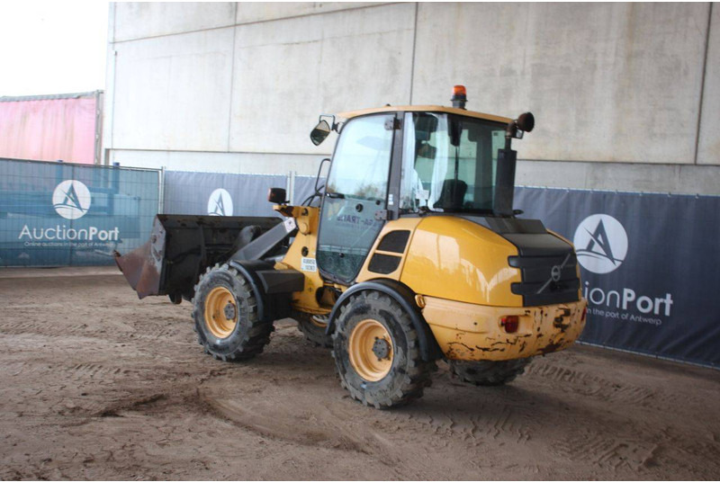 Volvo L25F - Wheel loader: picture 3 Volvo L25F - Wheel loader: picture 3