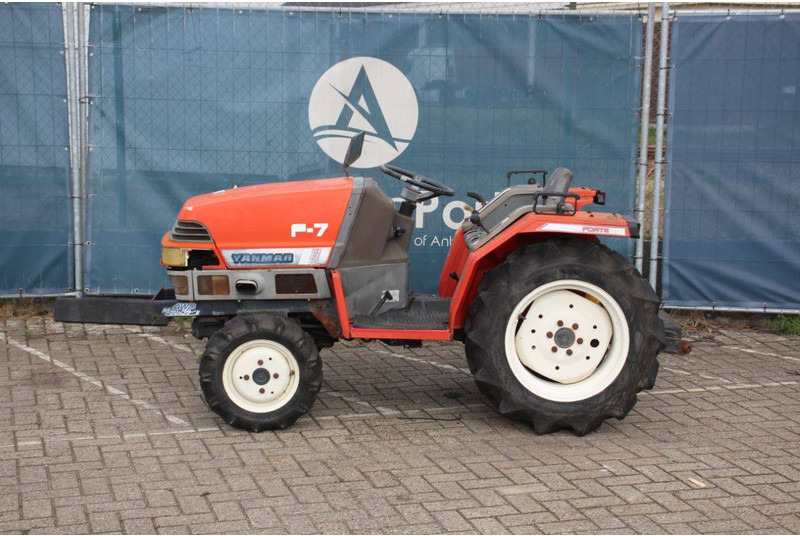Yanmar F-7 D - Farm tractor: picture 2 Yanmar F-7 D - Farm tractor: picture 2