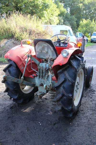 Yanmar YM2500 - Farm tractor: picture 5 Yanmar YM2500 - Farm tractor: picture 5