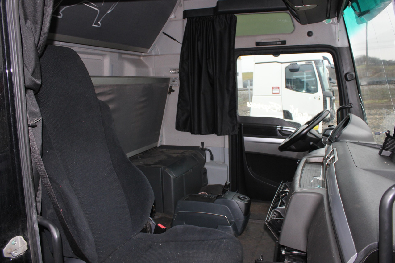 Cab for Truck CABINA MAN TGX XXL: picture 6 Cab for Truck CABINA MAN TGX XXL: picture 6