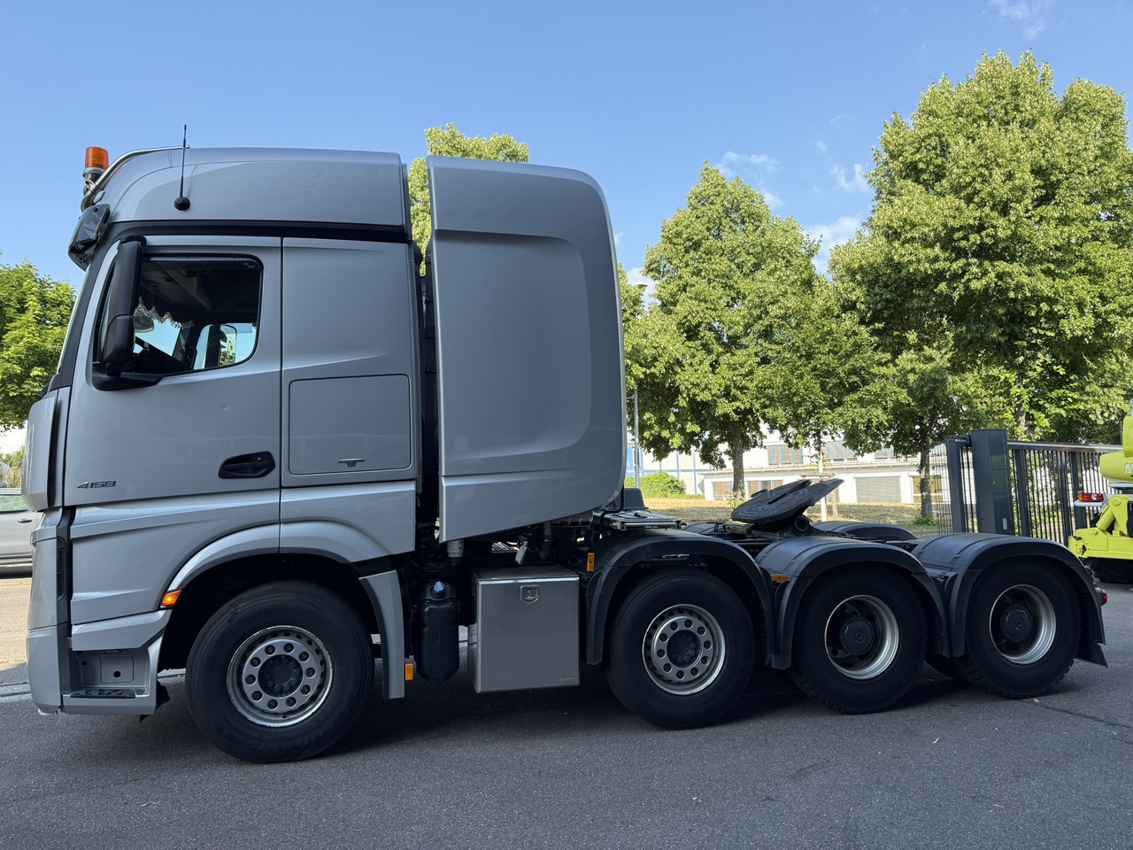 Mercedes-Benz 2015 Actros 4158 SLT 8x4 (ZGG 155 t) - Tractor unit: picture 5 Mercedes-Benz 2015 Actros 4158 SLT 8x4 (ZGG 155 t) - Tractor unit: picture 5