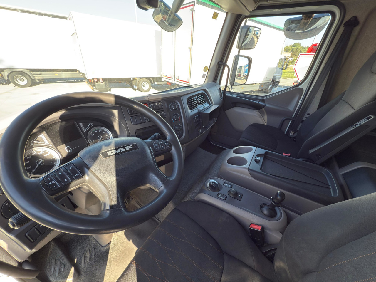 DAF LF 290 FA E6 (VAN) - Box truck: picture 5 DAF LF 290 FA E6 (VAN) - Box truck: picture 5
