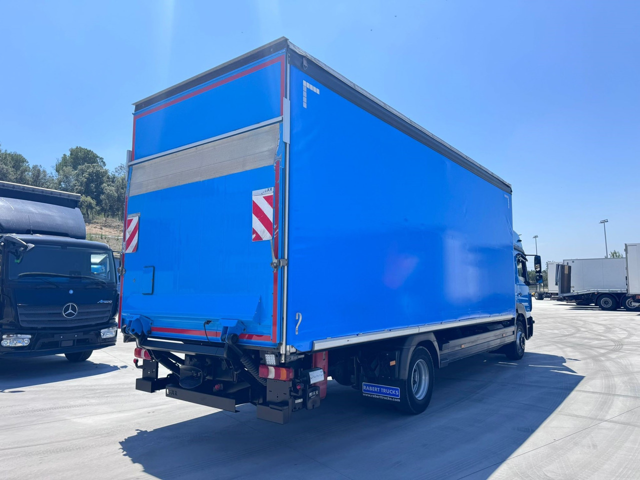 MERCEDES BENZ 13.30L Atego E6 (Tauliner) - Curtainsider truck: picture 5 MERCEDES BENZ 13.30L Atego E6 (Tauliner) - Curtainsider truck: picture 5
