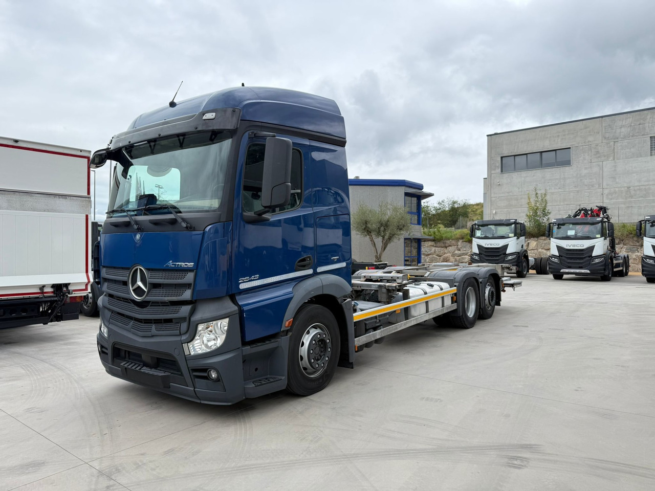 MERCEDES BENZ 25.43L Actros E6 (Chassis) - Cab chassis truck: picture 1 MERCEDES BENZ 25.43L Actros E6 (Chassis) - Cab chassis truck: picture 1