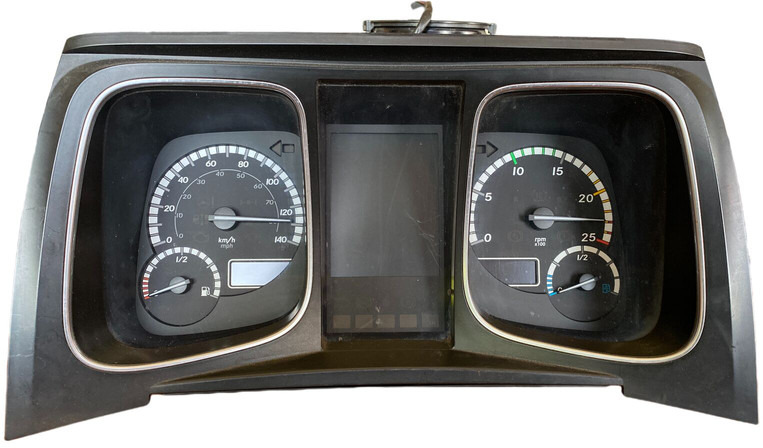 Mercedes-Benz - Dashboard: picture 1 Mercedes-Benz - Dashboard: picture 1