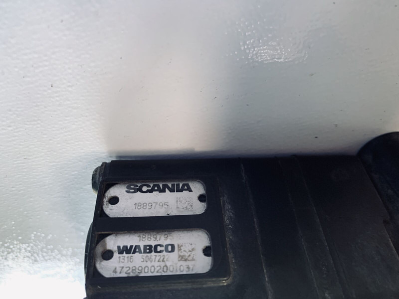 Scania 124 - Brake parts: picture 2 Scania 124 - Brake parts: picture 2