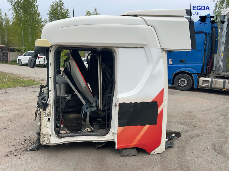 Scania - Cab and interior: picture 4 Scania - Cab and interior: picture 4