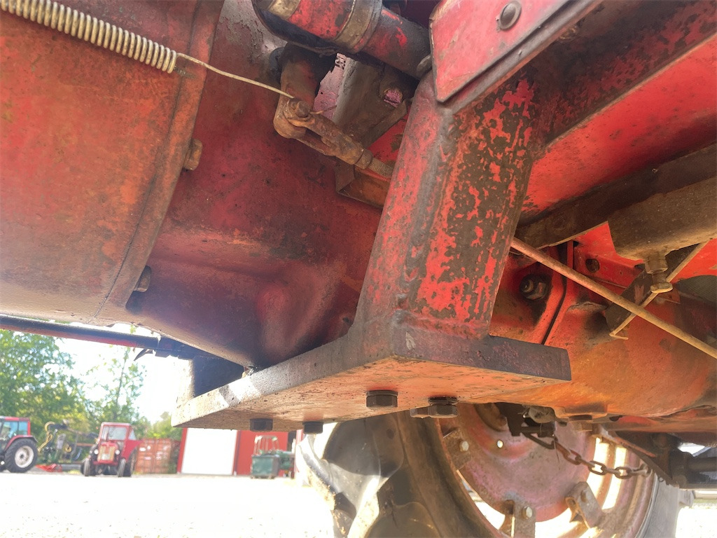 Farm tractor BM VOLVO 350: picture 13