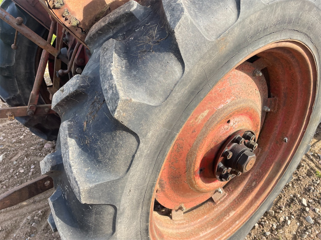 Farm tractor BM VOLVO 350: picture 25