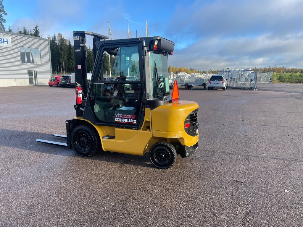 CAT DP25K - Diesel forklift: picture 4 CAT DP25K - Diesel forklift: picture 4