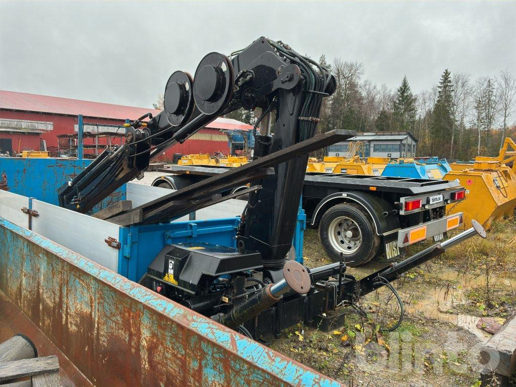 HIAB 135 - Flatbed body: picture 4 HIAB 135 - Flatbed body: picture 4