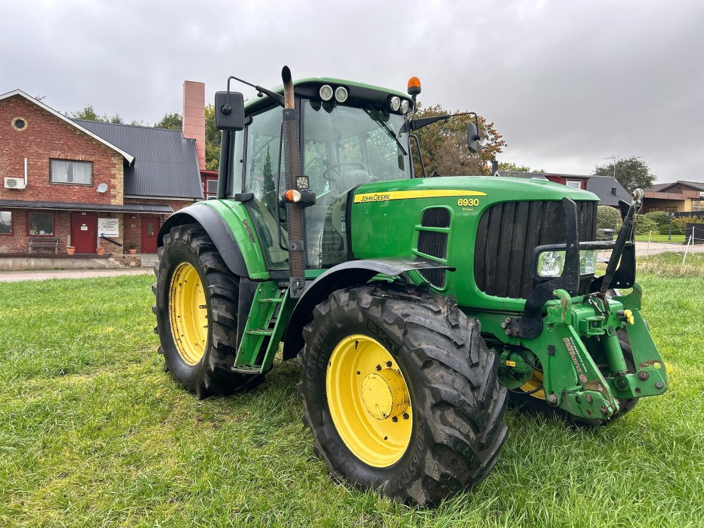 JOHN DEERE 6930 - Farm tractor: picture 5 JOHN DEERE 6930 - Farm tractor: picture 5