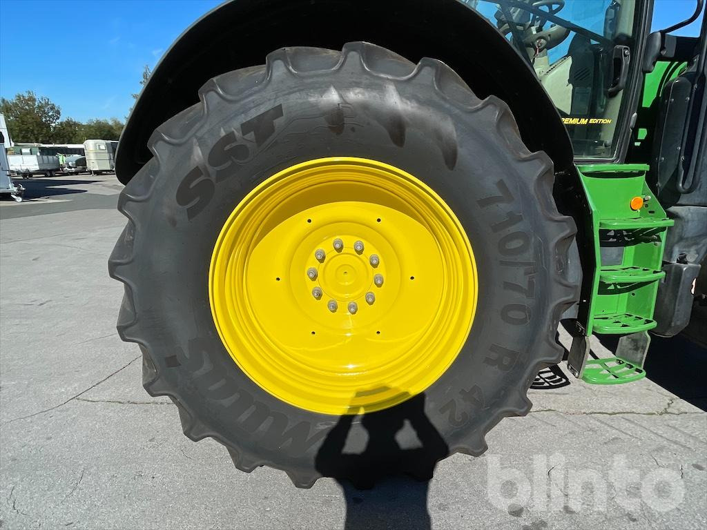 Farm tractor John Deere 6175 R Premium Edition mit Stoll Fz 80.1: picture 11