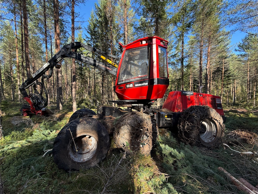 Forestry harvester Komatsu 901TX.1: picture 9