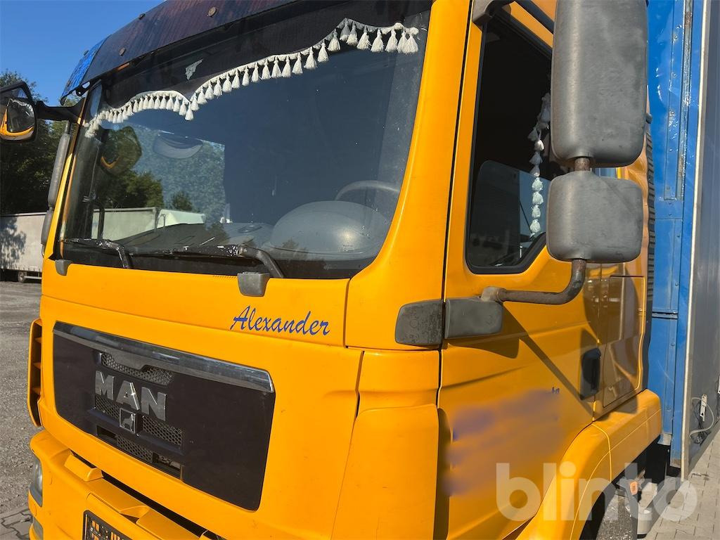 Curtainsider truck MAN TGL 8.220 (2011): picture 14