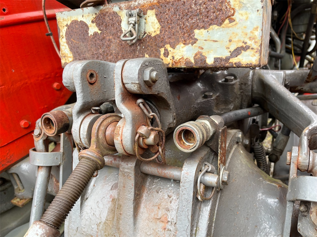 Farm tractor MASSEY FERGUSON 35 Multipower: picture 16