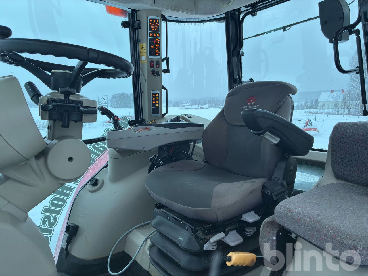 Farm tractor MASSEY FERGUSON 7718: picture 46