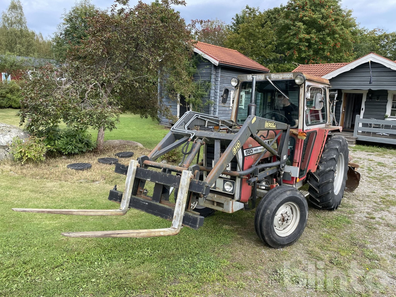 Massey Ferguson 550 - Farm tractor: picture 5 Massey Ferguson 550 - Farm tractor: picture 5