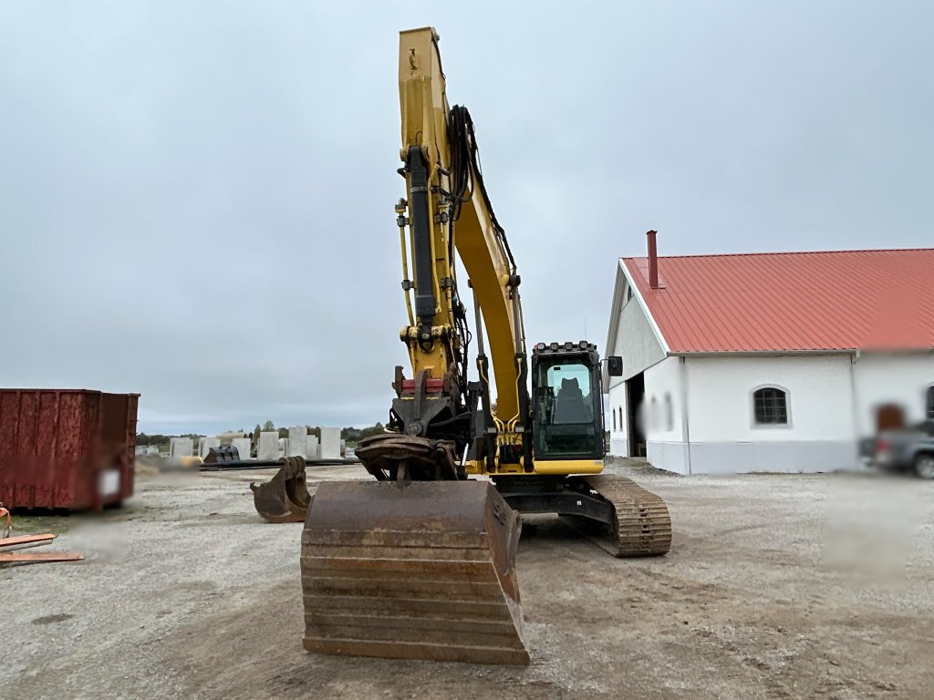 New Holland Kobelco E215C - Crawler excavator: picture 3 New Holland Kobelco E215C - Crawler excavator: picture 3