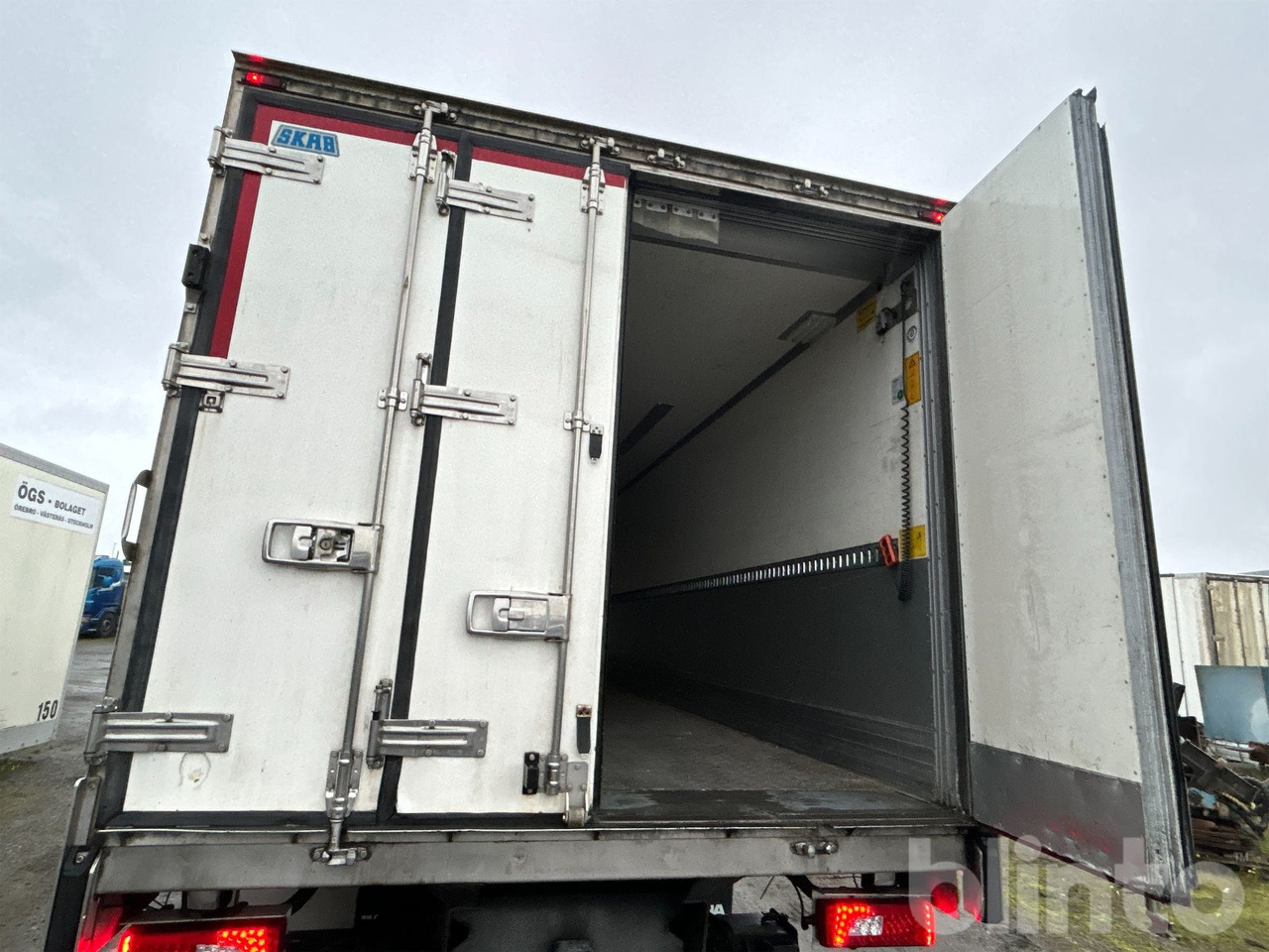 SCANIA R410LN8X4*4HNB - Refrigerator truck: picture 5 SCANIA R410LN8X4*4HNB - Refrigerator truck: picture 5