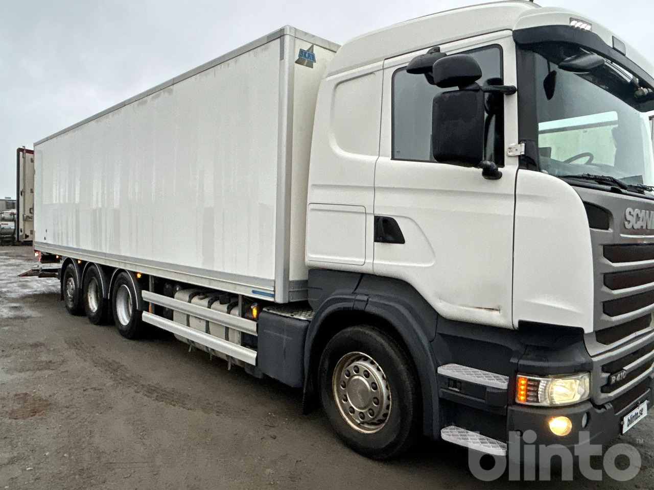 SCANIA R410LN8X4*4HNB - Refrigerator truck: picture 3 SCANIA R410LN8X4*4HNB - Refrigerator truck: picture 3