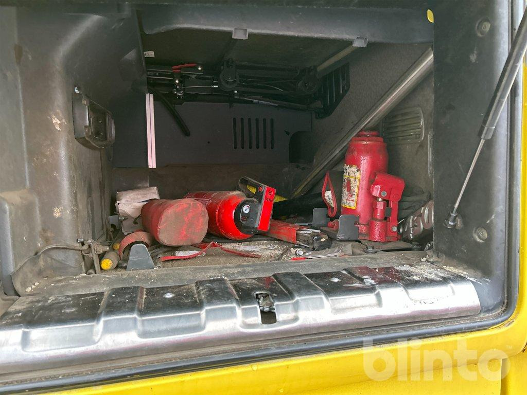 Hook lift truck SCANIA: picture 33