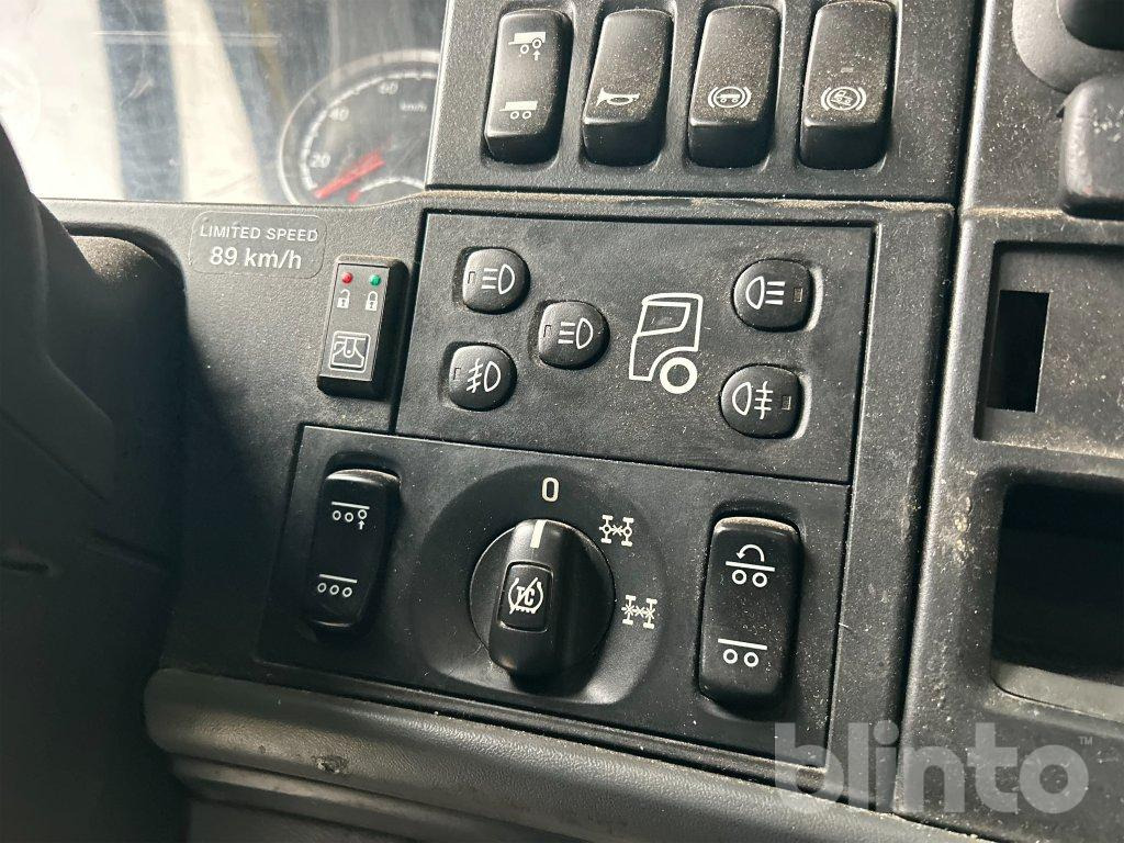 Hook lift truck SCANIA: picture 43