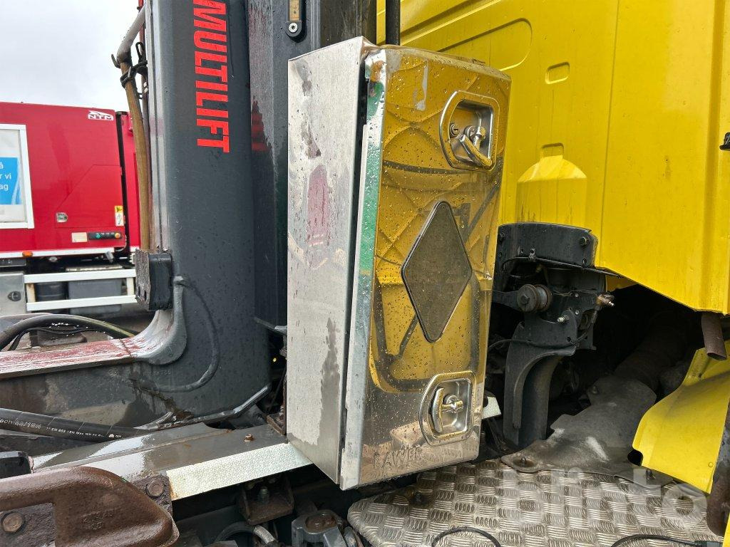 Hook lift truck SCANIA: picture 31