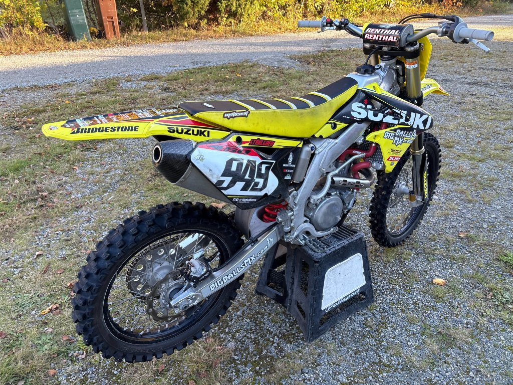 Suzuki 450 - Motorcycle: picture 4 Suzuki 450 - Motorcycle: picture 4